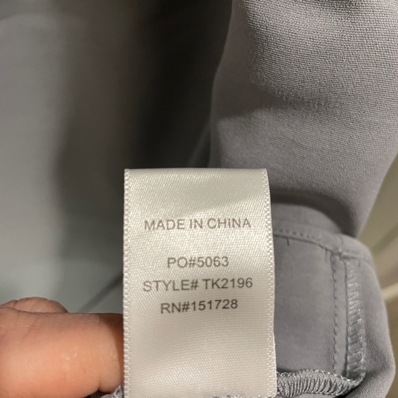 ee:some top in Gray. Loose fit. Size down. - Picture 5 of 5